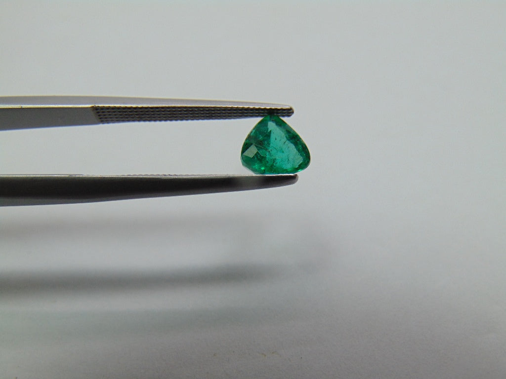 0.87ct Emerald 6mm