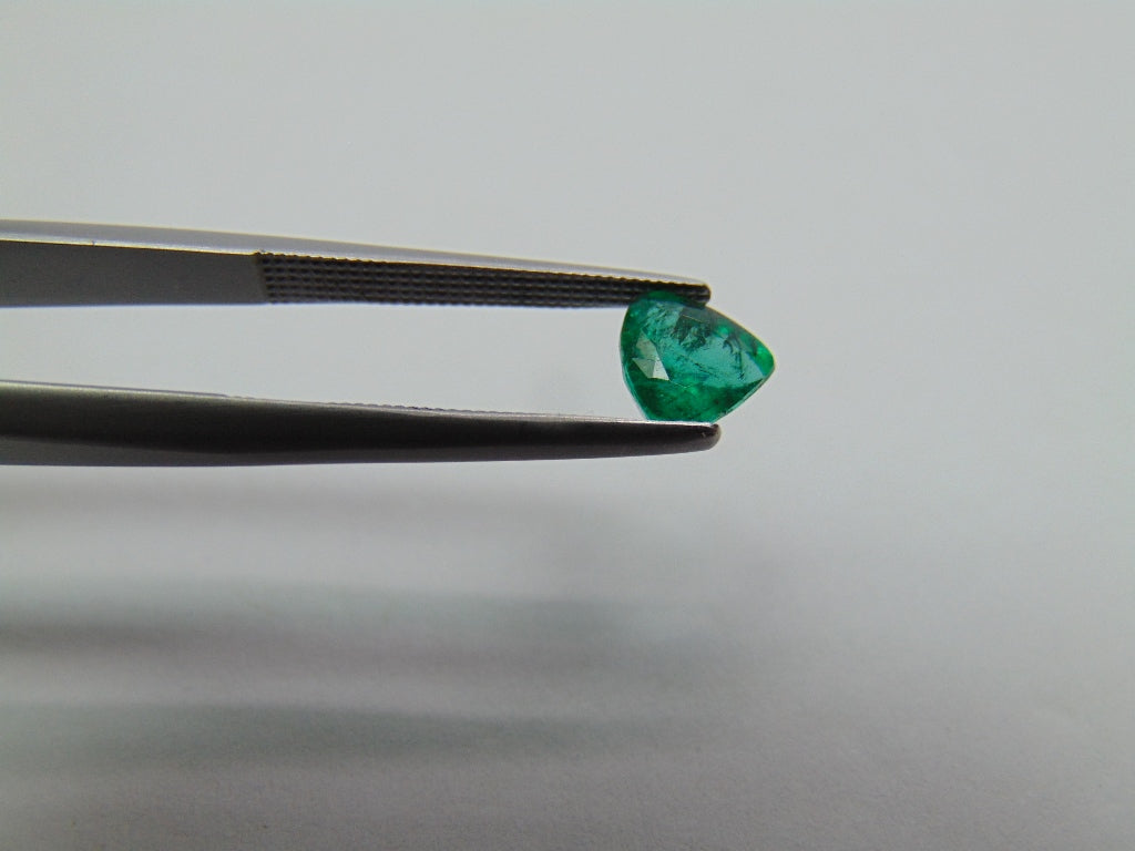 0.87ct Emerald 6mm
