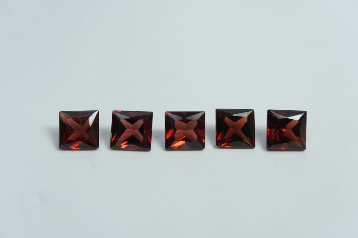 Granada 3,25ct 5mm
