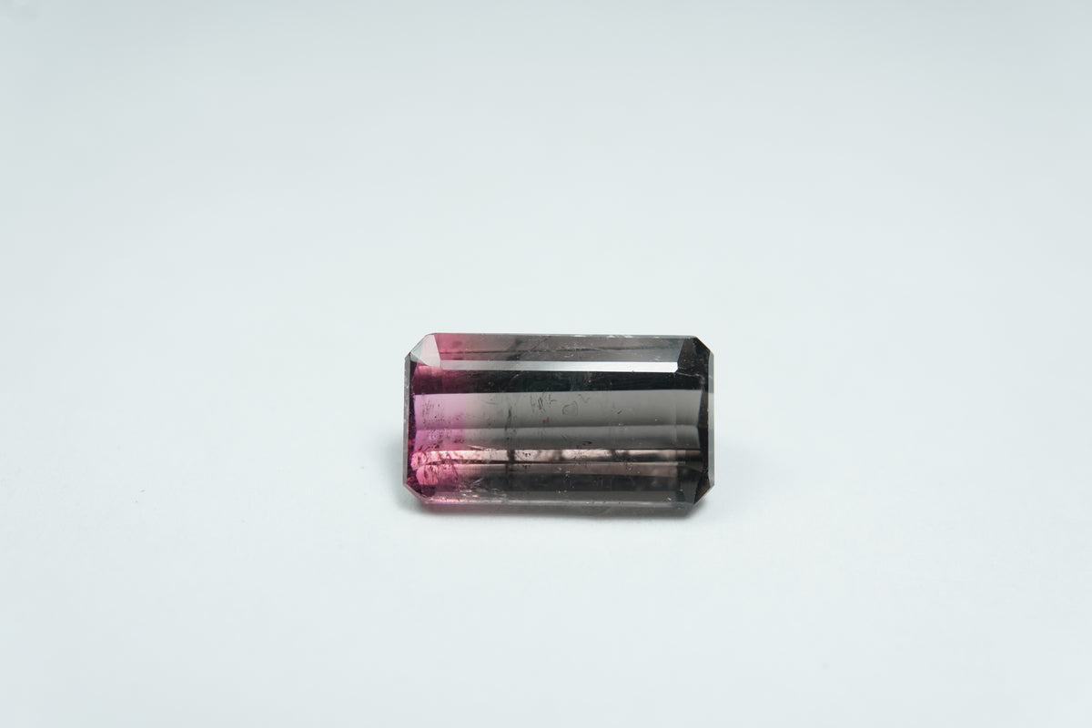 4.37ct Turmalina bicolor 12.5x7mm