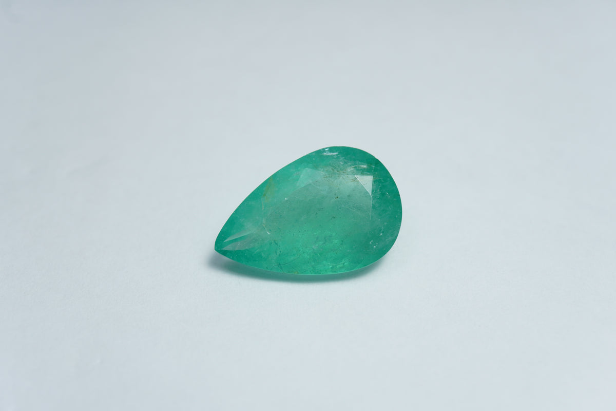 Esmeralda de 5,75 ct 16x11mm