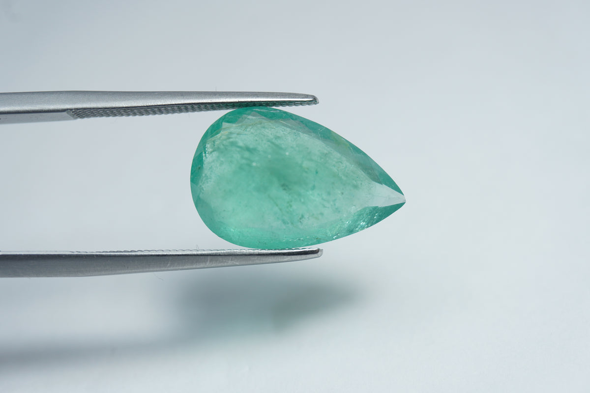 Esmeralda de 5,75 ct 16x11mm