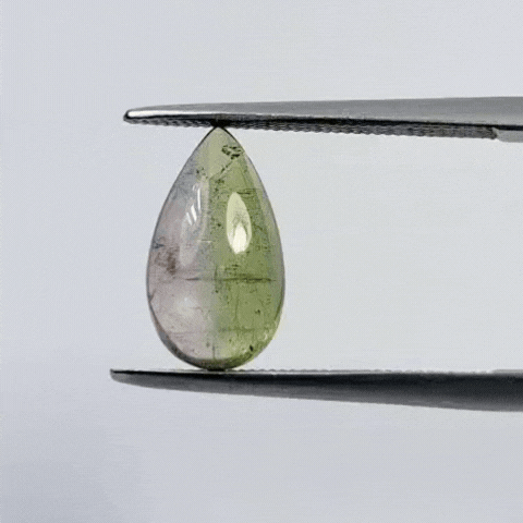 2.95ct Turmalina Bicolor Cabochão 12x7mm