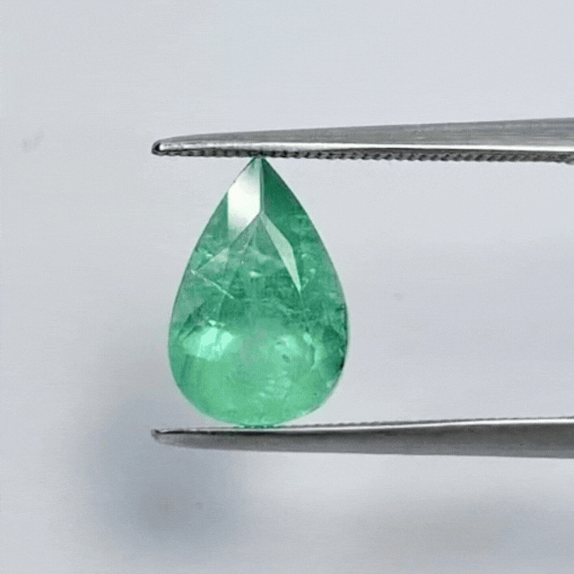 2.85ct Esmeralda 12x8mm