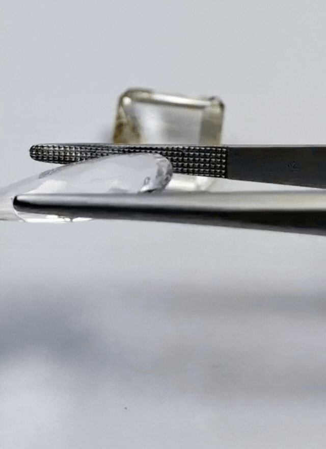 14.35ct Quartz With Inclusion 19x9mm 13x12mm