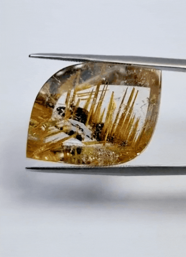 27.70ct Rutilo 28x18mm