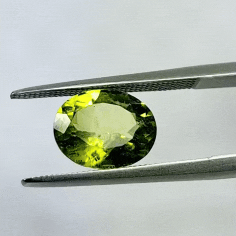 2.68ct Peridoto 10x8mm