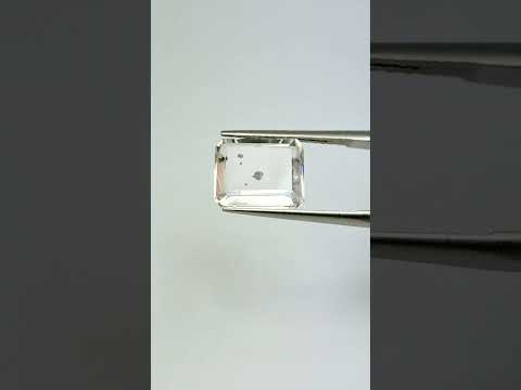 4.16ct Quartzo pirita 11x9mm