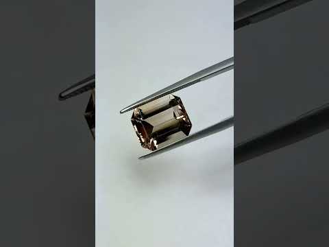6.84ct Topázio 11.5x10mm