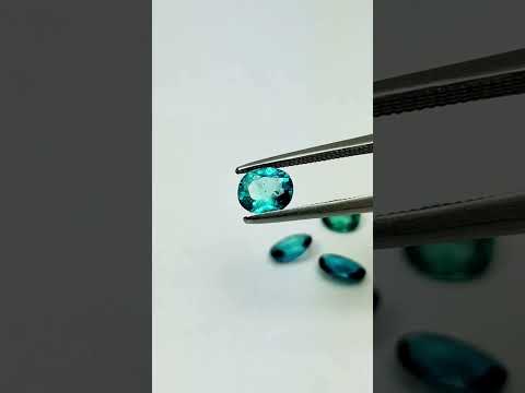 2.80ct Apatita 5mm / 6x5mm / 6x4.5mm / 4.5mm / 5.5x4mm / 5x4mm