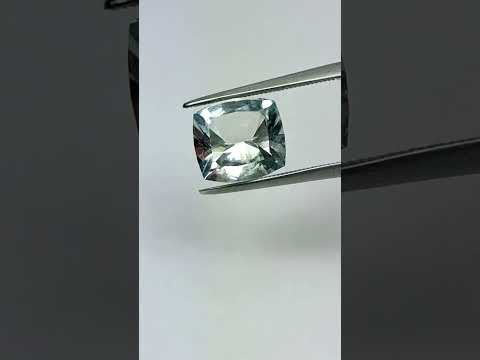 5.89ct Topázio sky 10.5x10mm