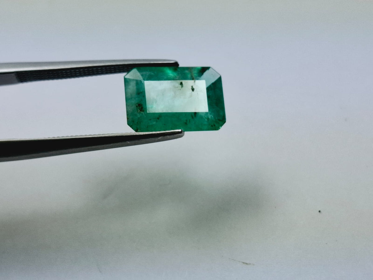 Esmeralda de 2,79ct 11x8mm
