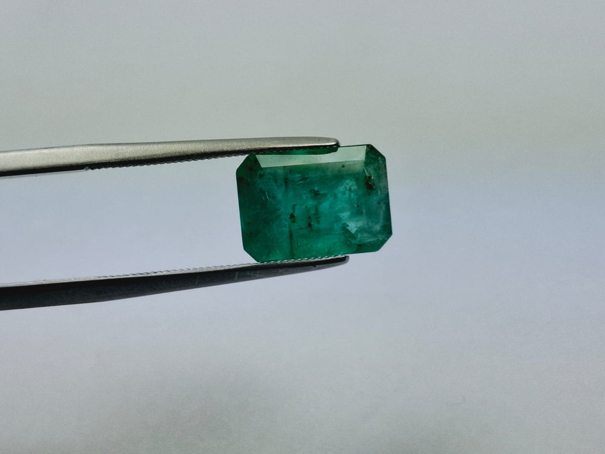 Esmeralda de 2,79ct 11x8mm