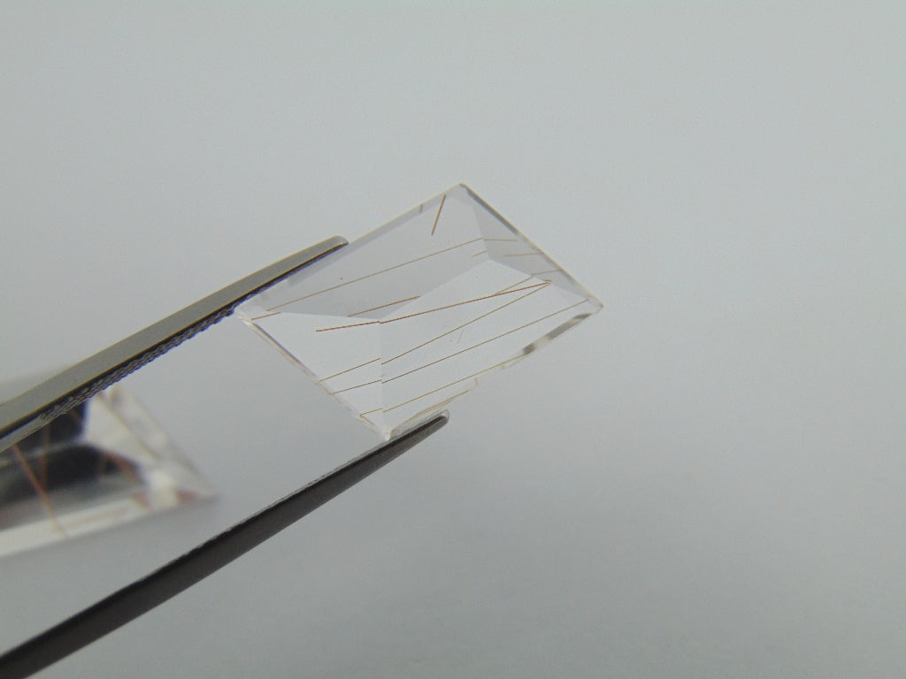 22.80cts Quartz (Inclusion)