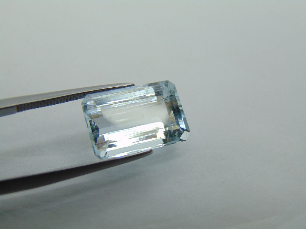 8.15ct Aquamarine With Needle 15x10mm
