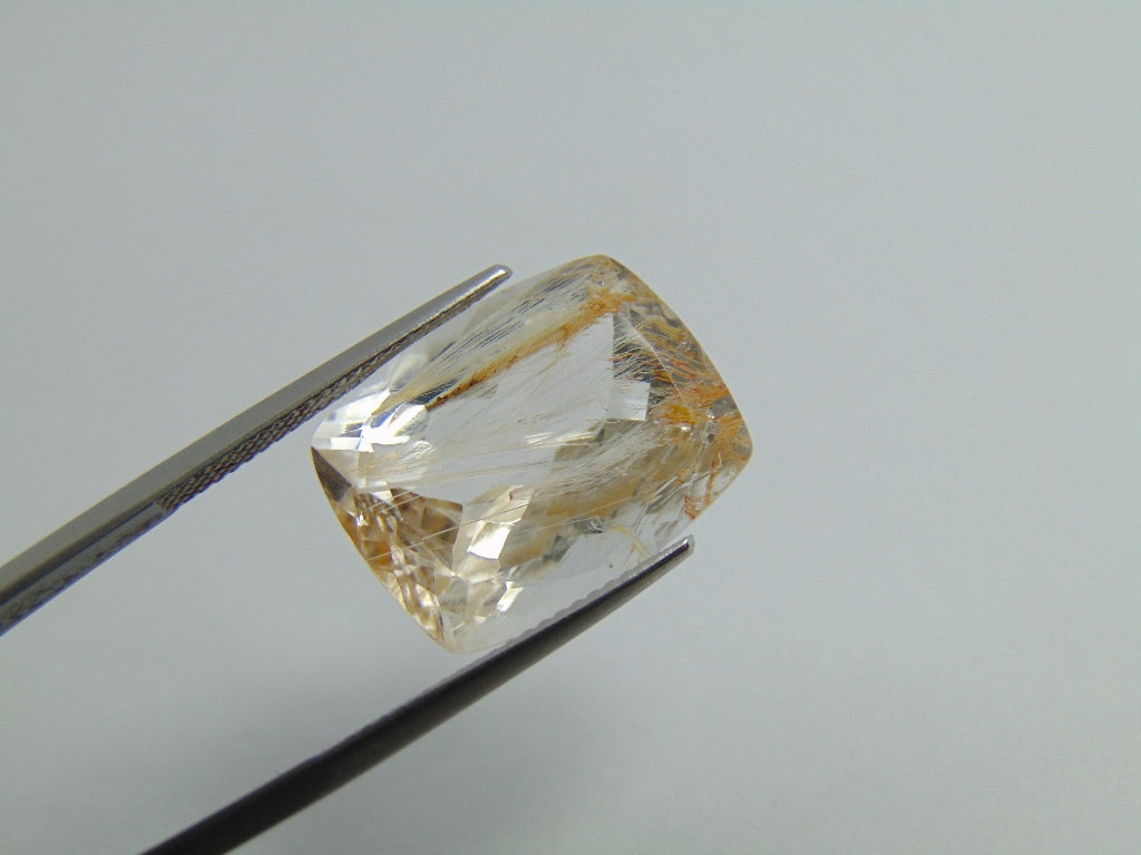 Topázio de 22,50ct com Rutilo