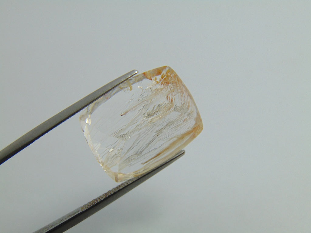 Topázio de 22,50ct com Rutilo