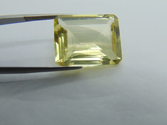 Quartzo de 27,70 cts (ouro verde)