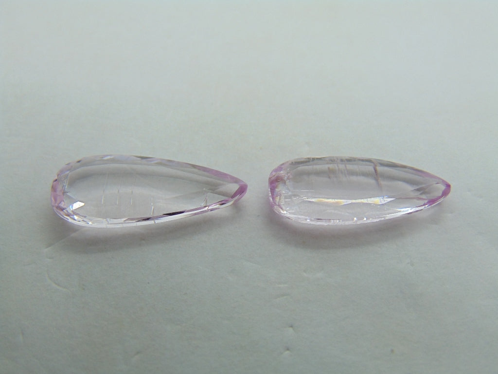 8ct Kunzite With Needles 18x7mm