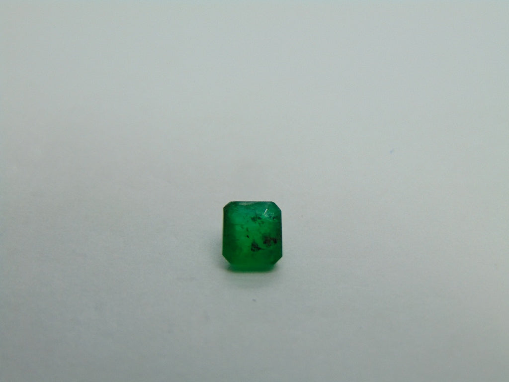 Esmeralda 0.72ct 5mm