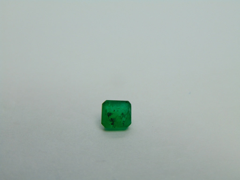 Esmeralda 0.72ct 5mm