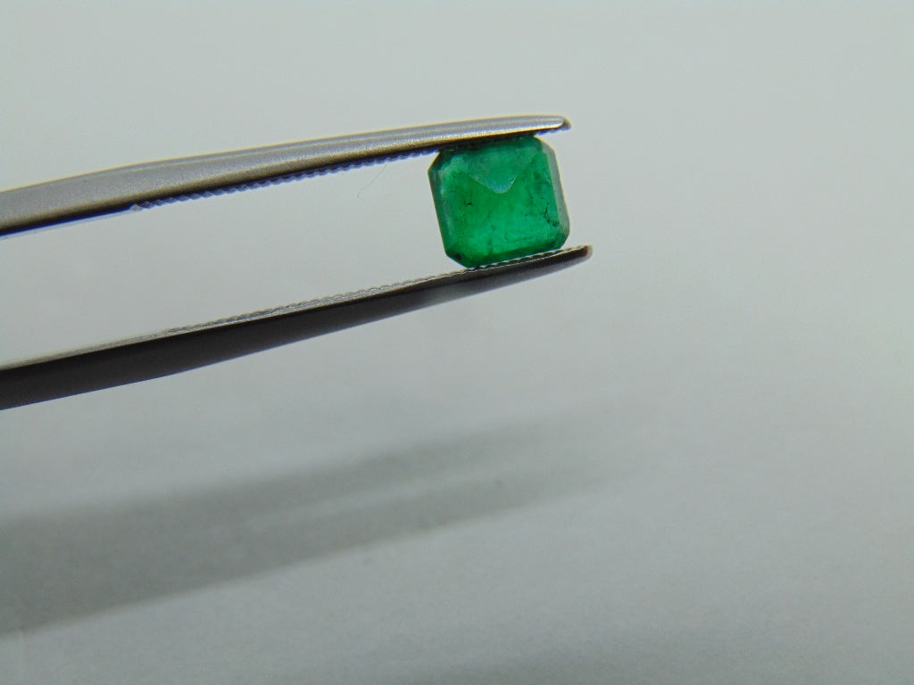Esmeralda 0.72ct 5mm