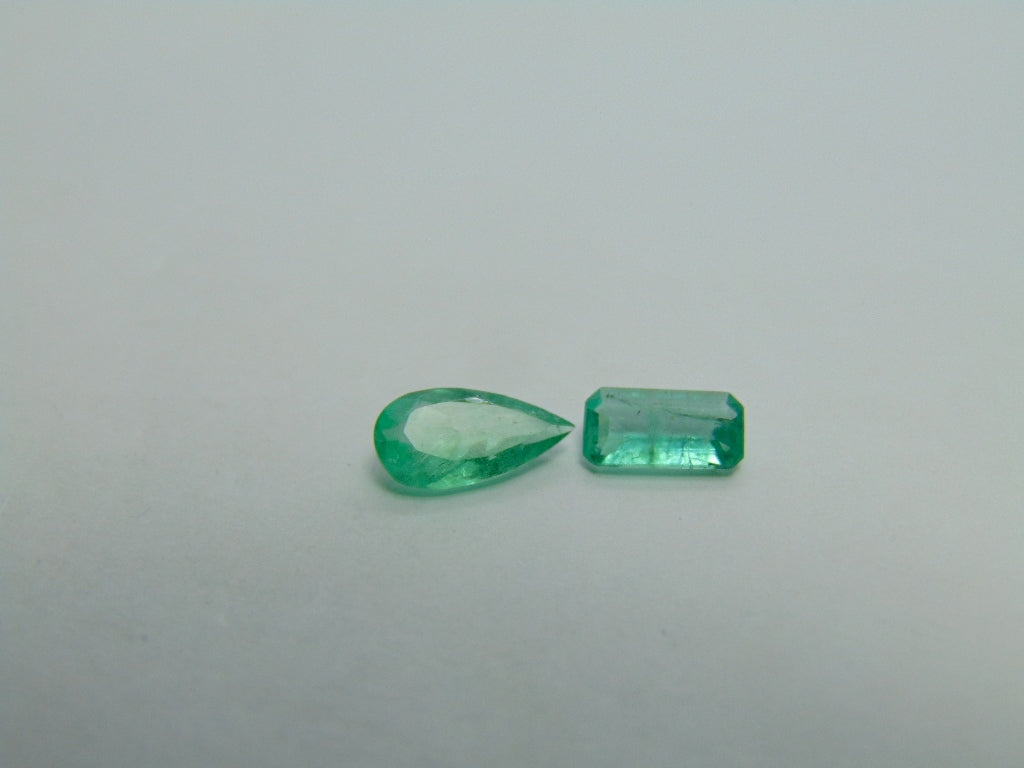 Esmeralda 1,43ct 10x5mm 8x4mm