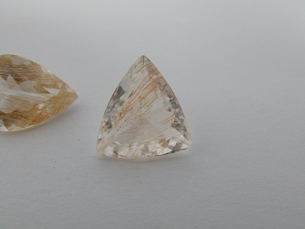 Topázio de 17,40 cts com Rutilo Dourado