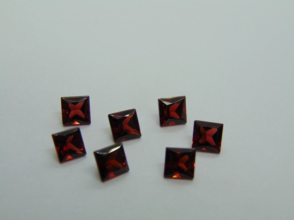 5,59ct Garnet Calibrado 5mm