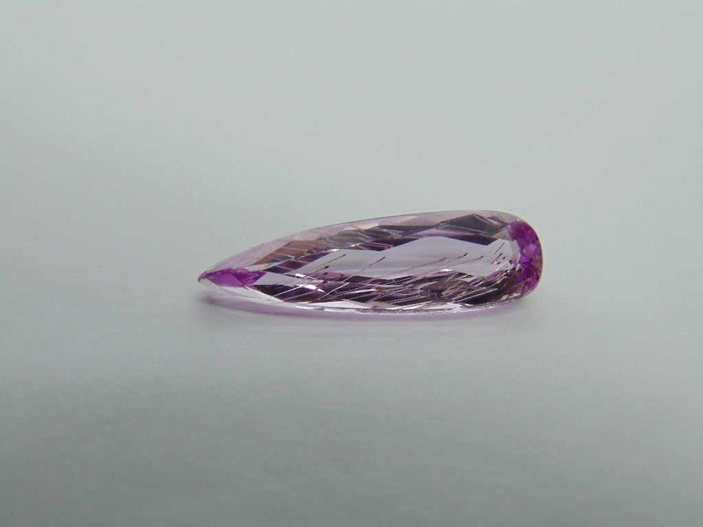 Kunzita de 8,60ct com Agulhas 26x8mm