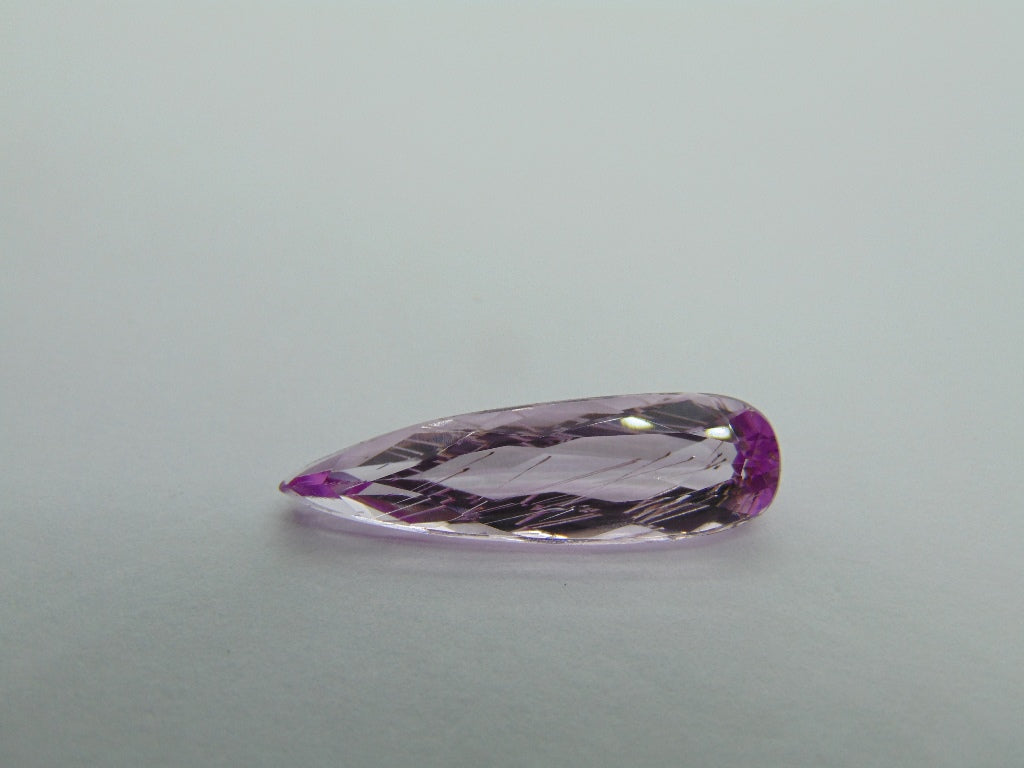Kunzita de 8,60ct com Agulhas 26x8mm
