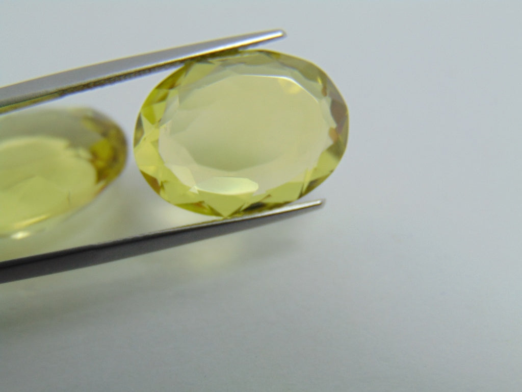 30.20cts Quartz (Green Gold)