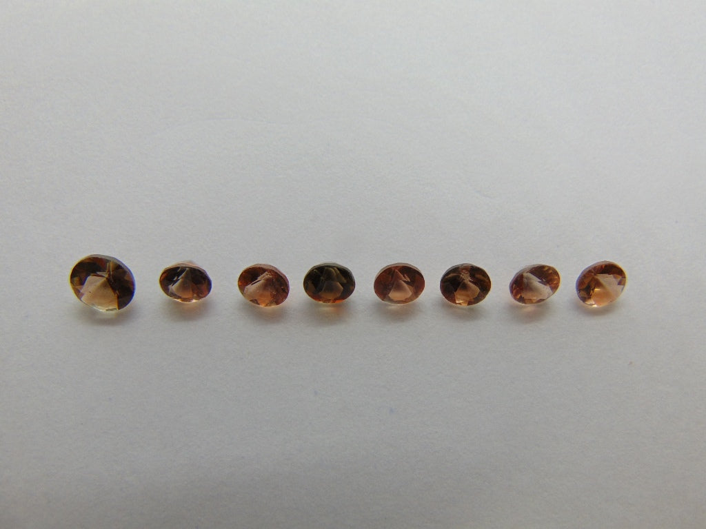 Andalusita de 2,70 ct, calibrada 4 mm