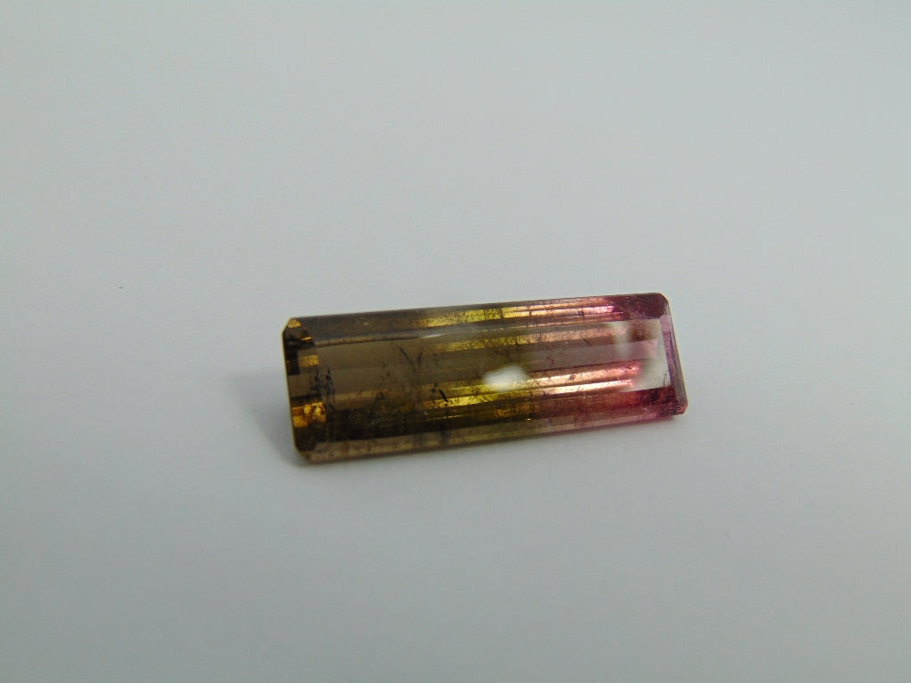 16cts Tourmaline (Bicolor)