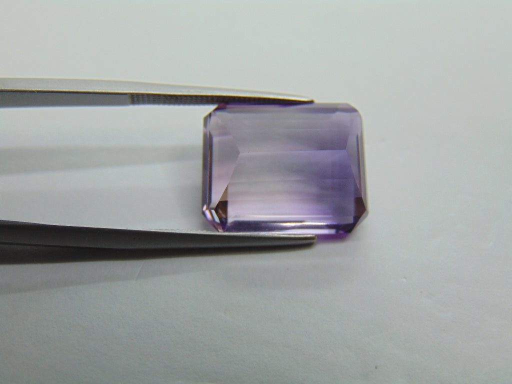 13.65cts Amethyst (Bicolor)