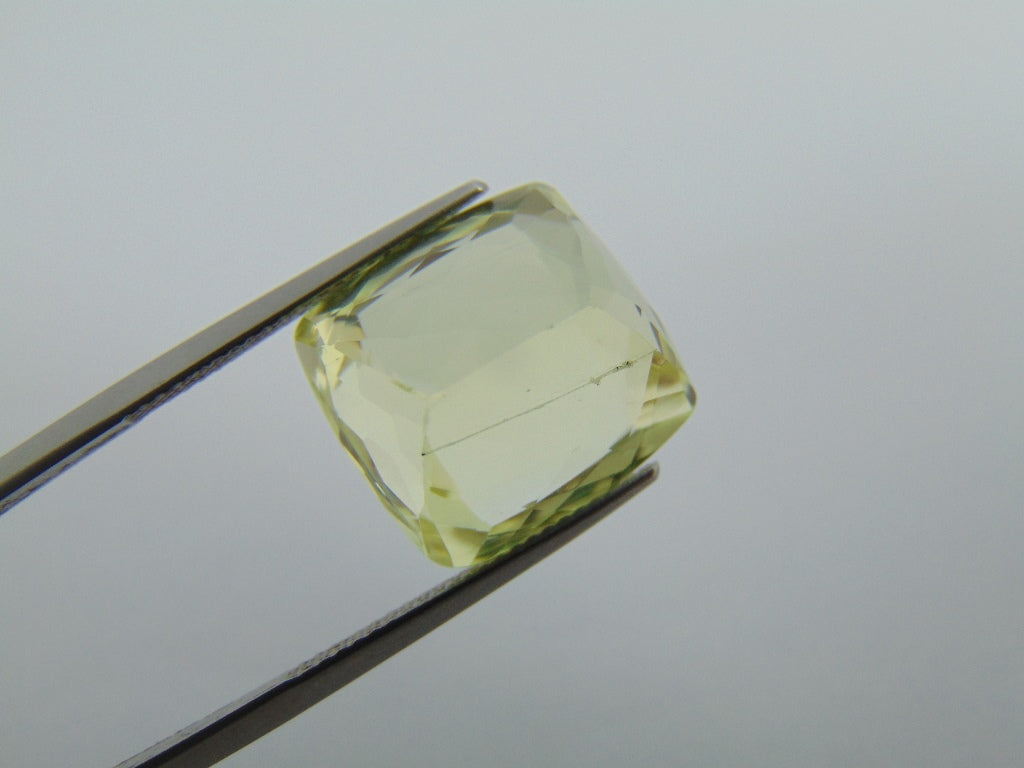 20.40ct Hiddenite With Needle 15mm