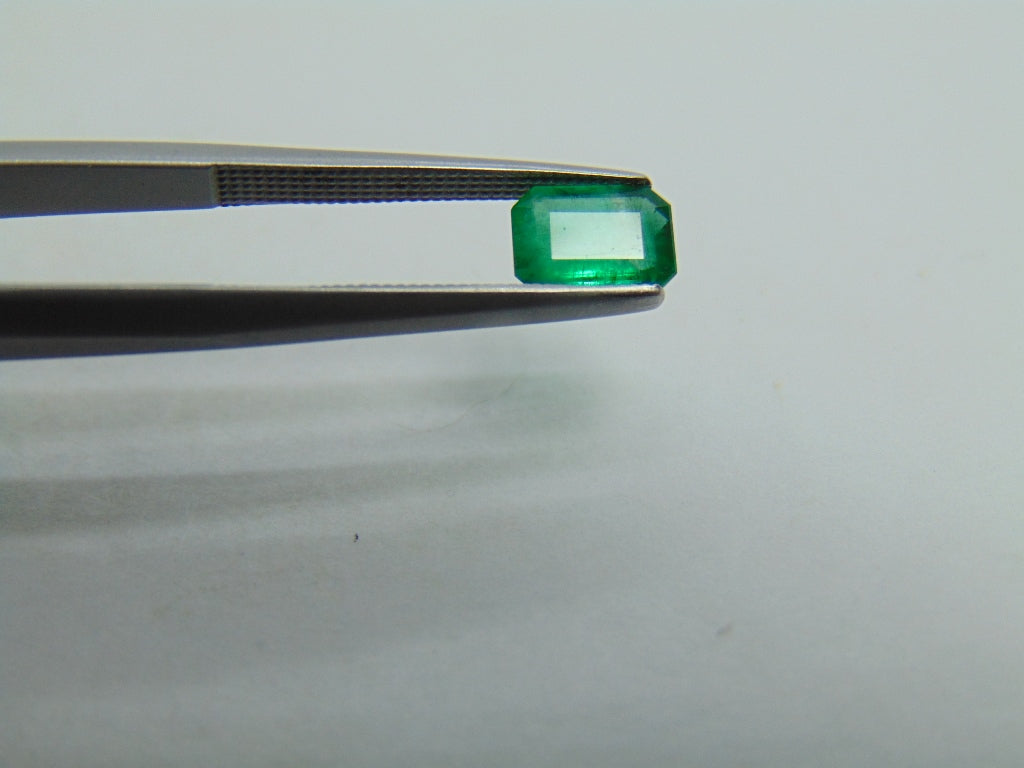 0.81ct Emerald 7x5mm