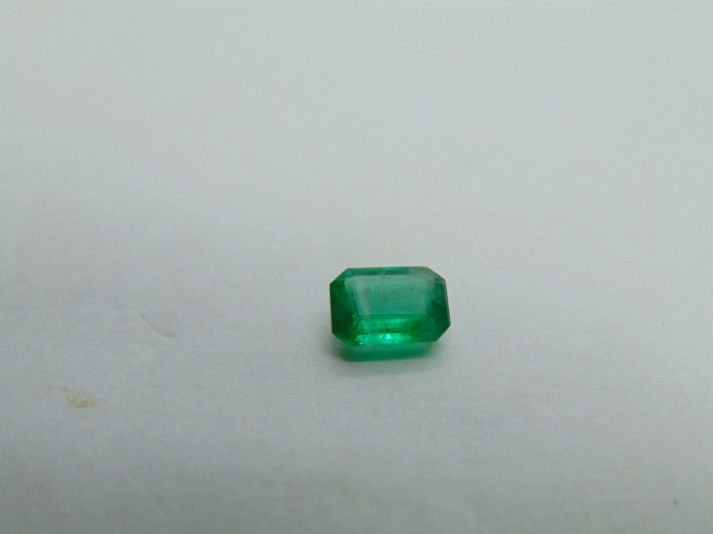 0.81ct Emerald 7x5mm