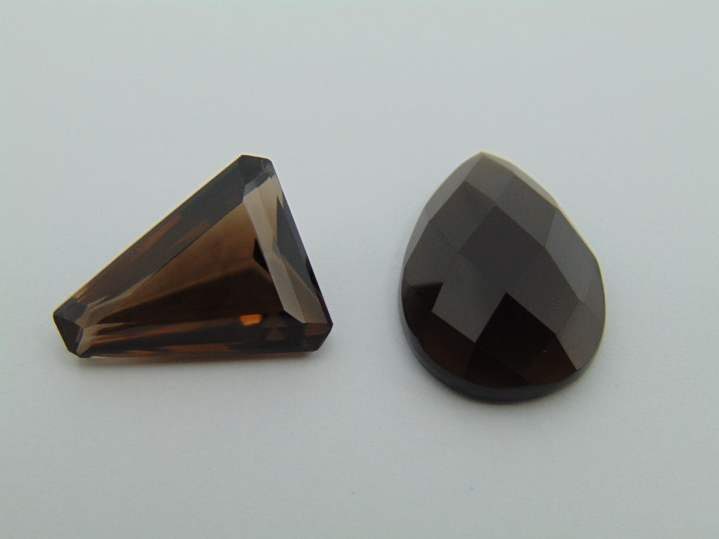 31.80ct Quartz Smoky 20x16mm 23x16.5mm