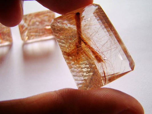 214ct rutilo (vermelho) limpo facetado