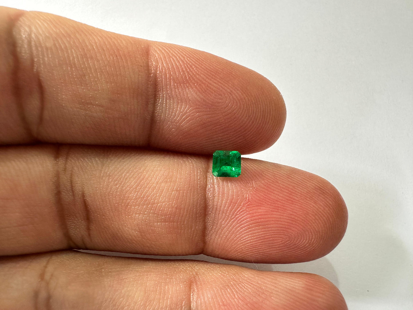 0.44ct Emerald 5x4mm