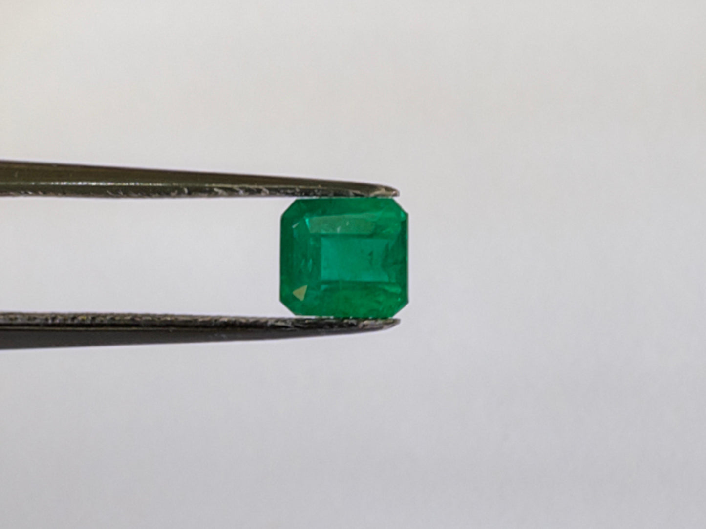 0.91ct Esmeralda 6x5.5mm - Preço Final