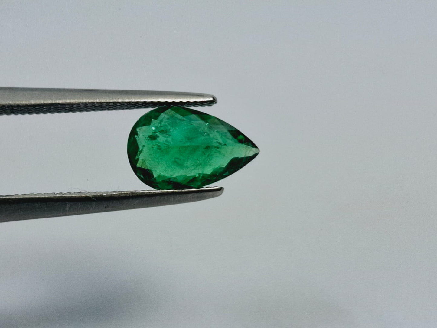 0.95ct Emerald 9x6mm - Final Price