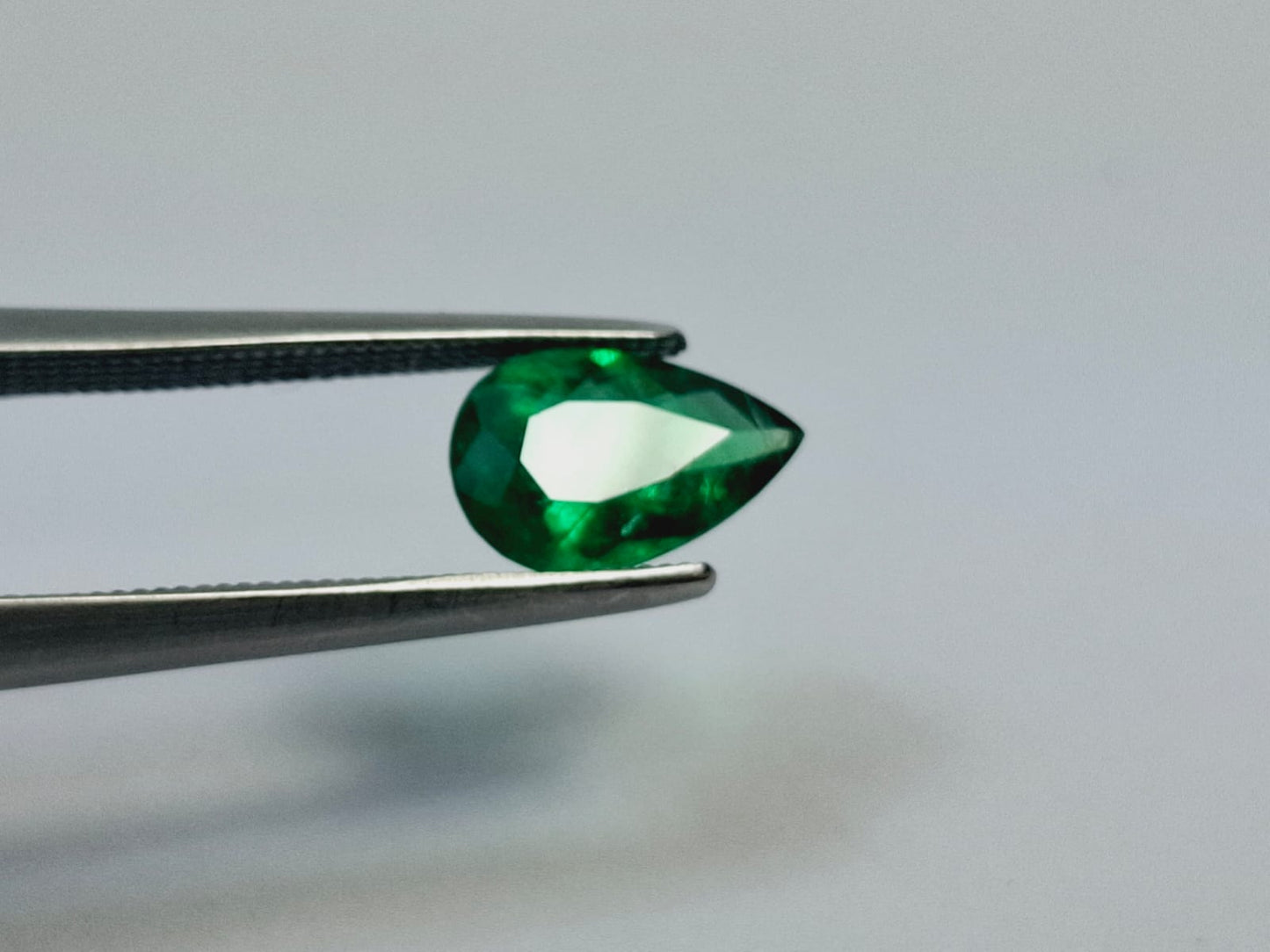 0.95ct Emerald 9x6mm - Final Price