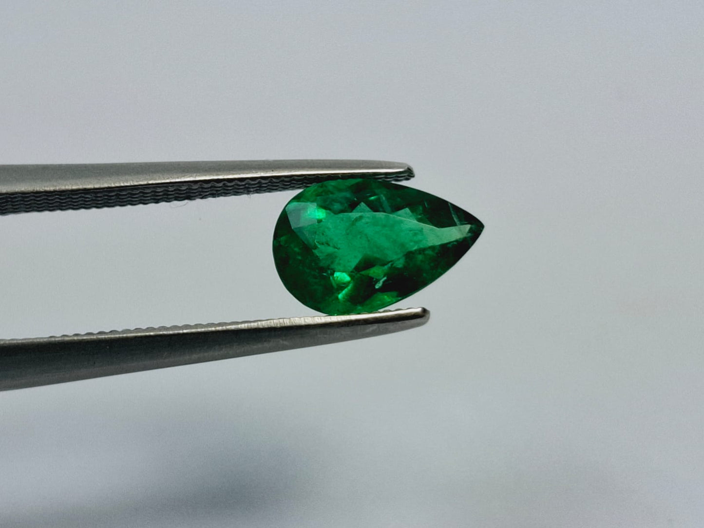 0.95ct Emerald 9x6mm - Final Price
