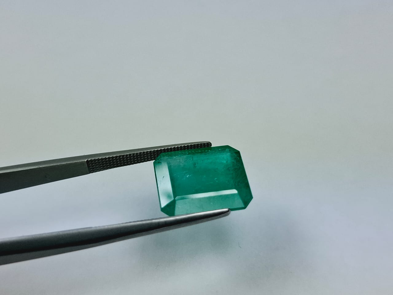 6.88ct Emerald 13x11mm