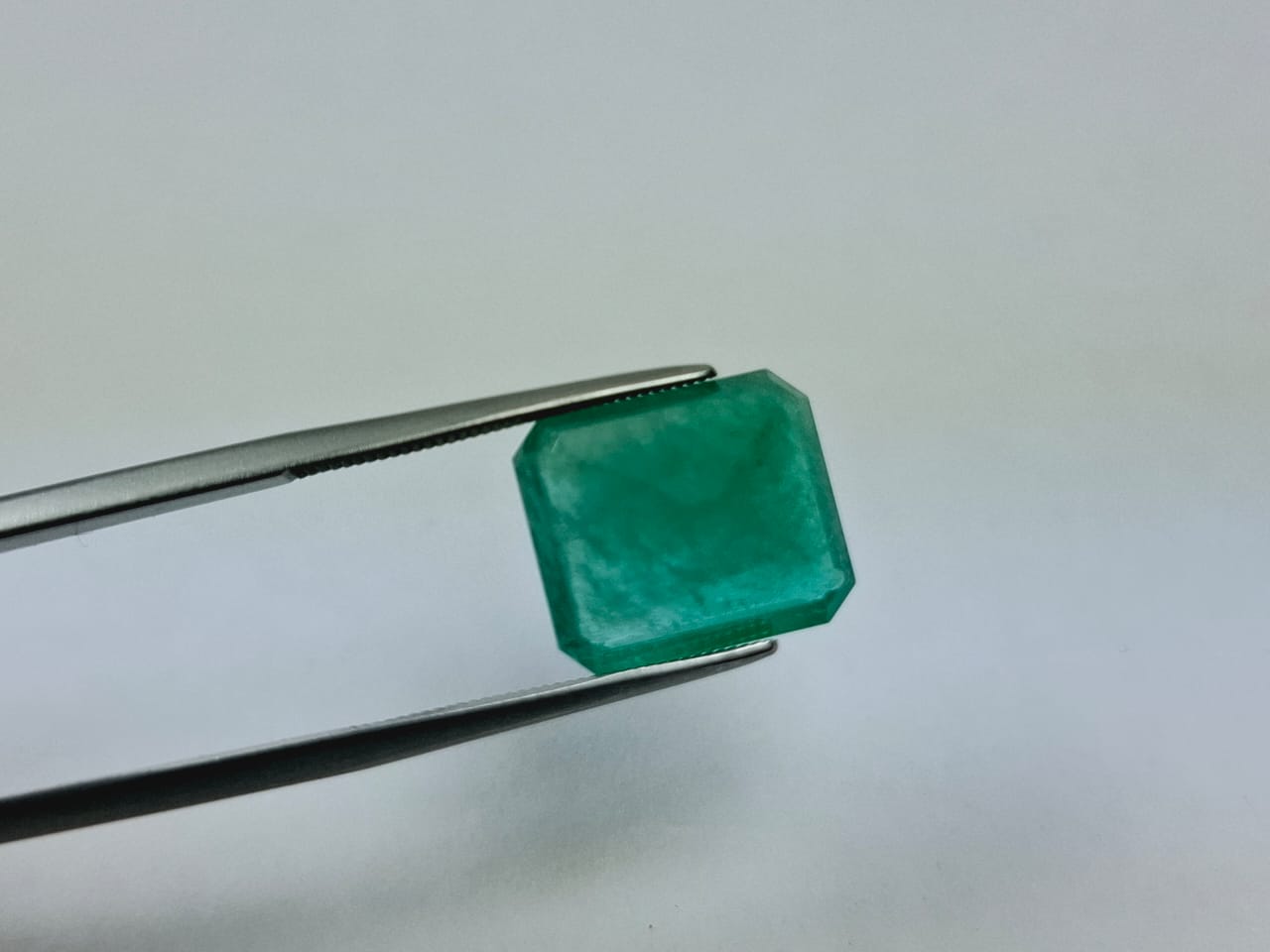 6.88ct Emerald 13x11mm