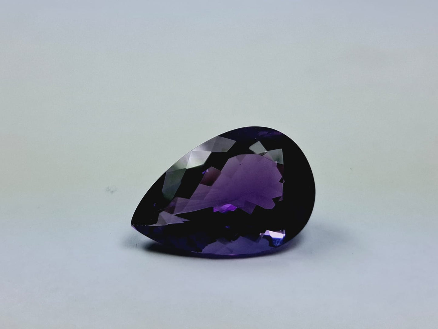 25.70ct Amethyst 36x17mm