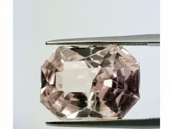 17.40ct Kunzita 18x13mm