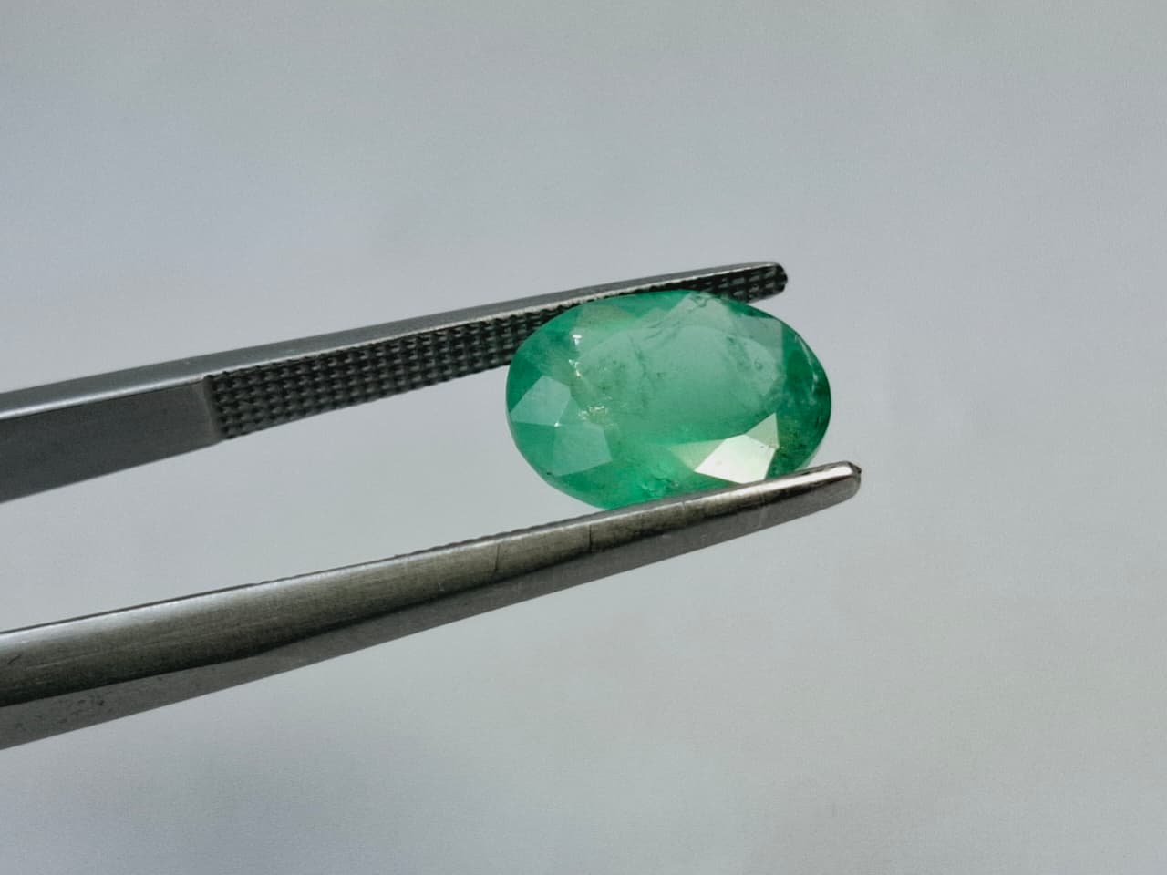 2.15ct Esmeralda 10x8mm